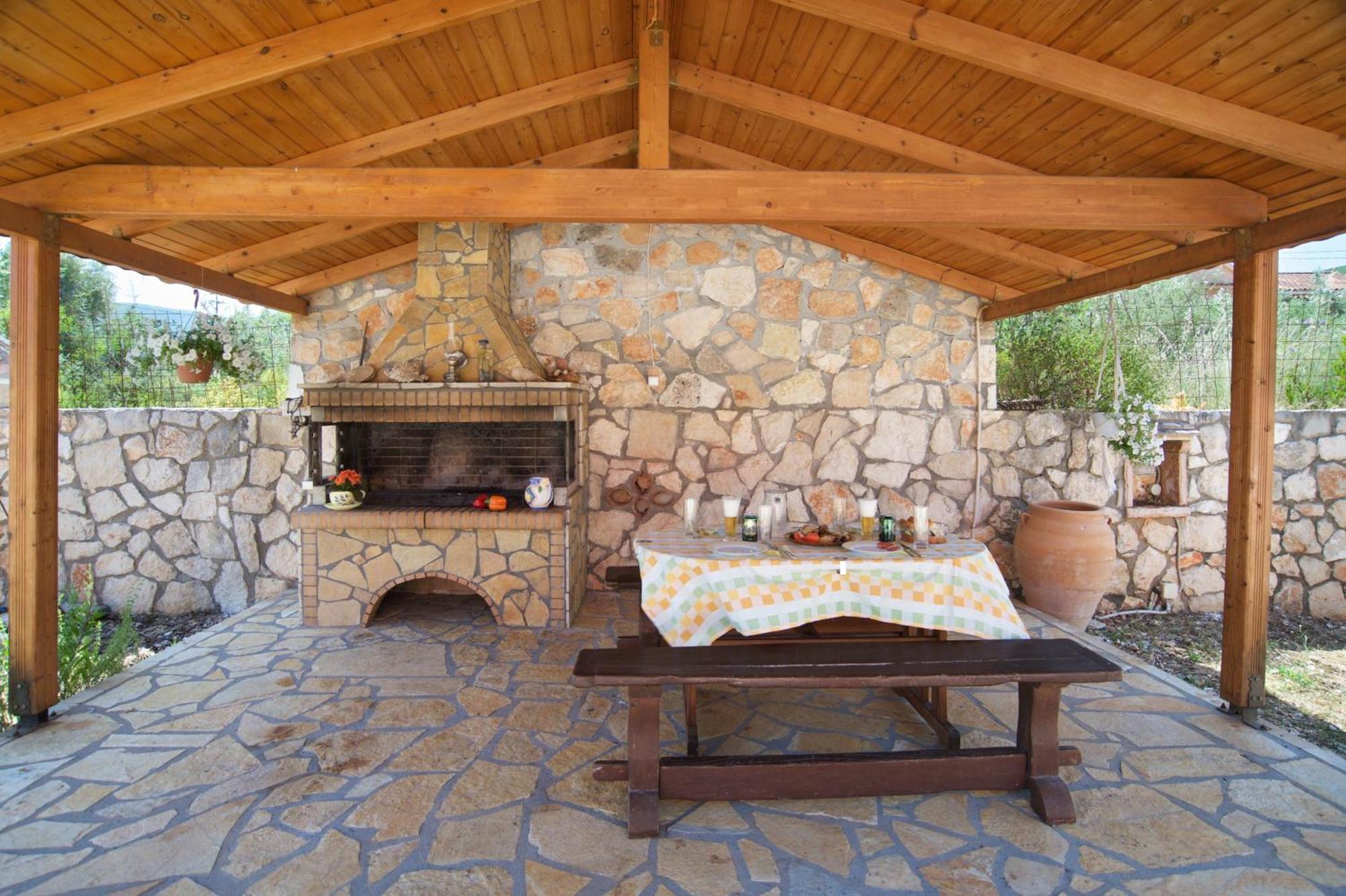 Iliachtides Villas Karavomylos Exterior photo